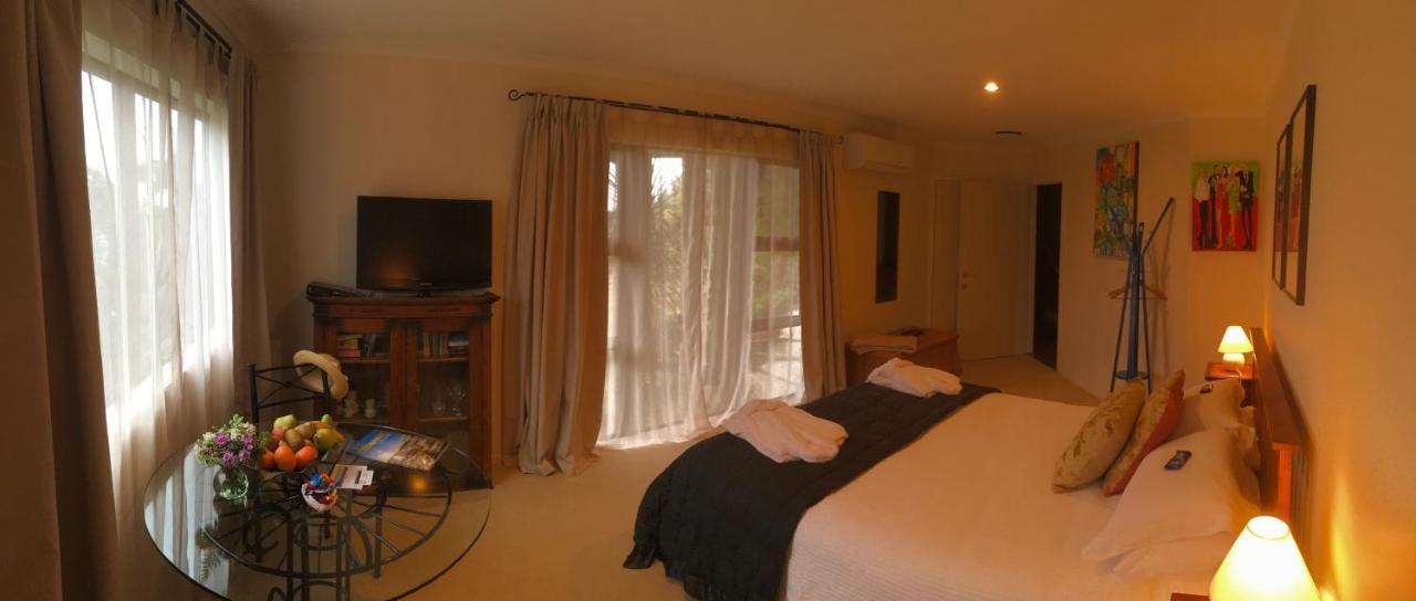 Puka Heights Bed and Breakfast Pauanui Εξωτερικό φωτογραφία